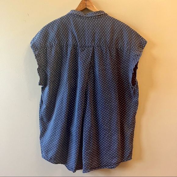 Jach’s girlfriend navy spot cap sleeve tencel button down - Picture 5 of 6